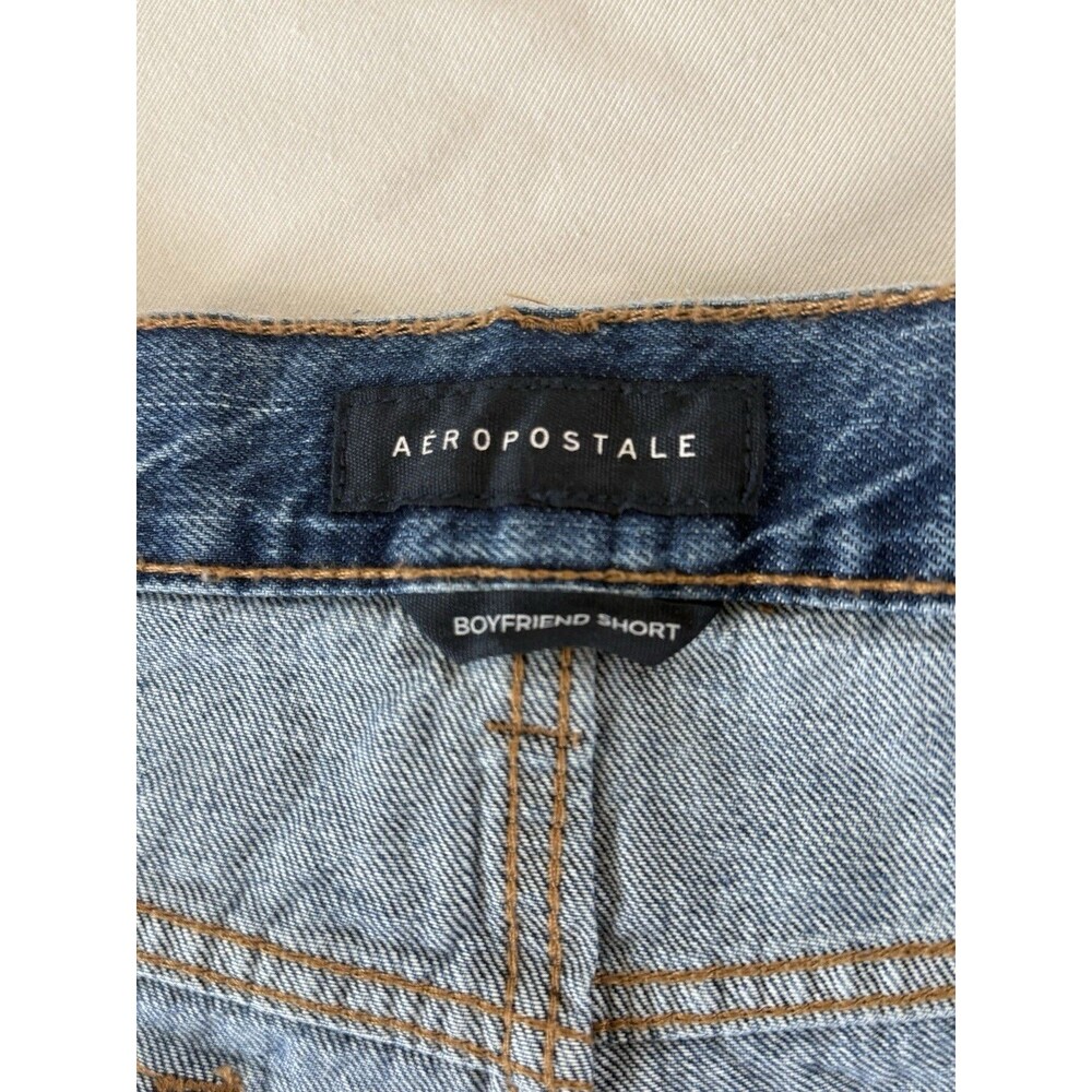 Aeropostale Aero Boyfriend Denim Short 2.5" Inseam NWT SZ 8 Button Fly Raw Hem - Picture 4 of 11